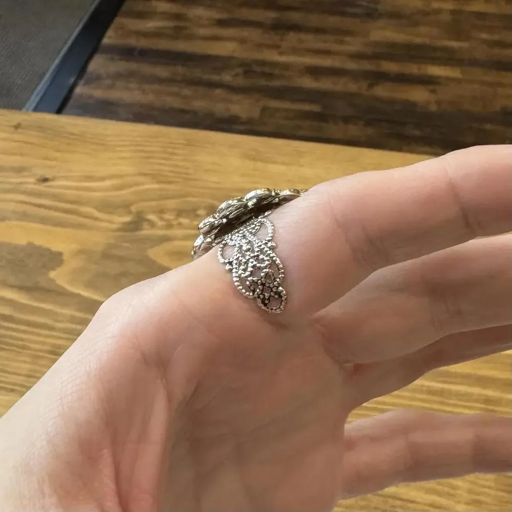 Vintage Silver‎ Tone Costume Jewelry Ring One Size Green Stone Adjustable